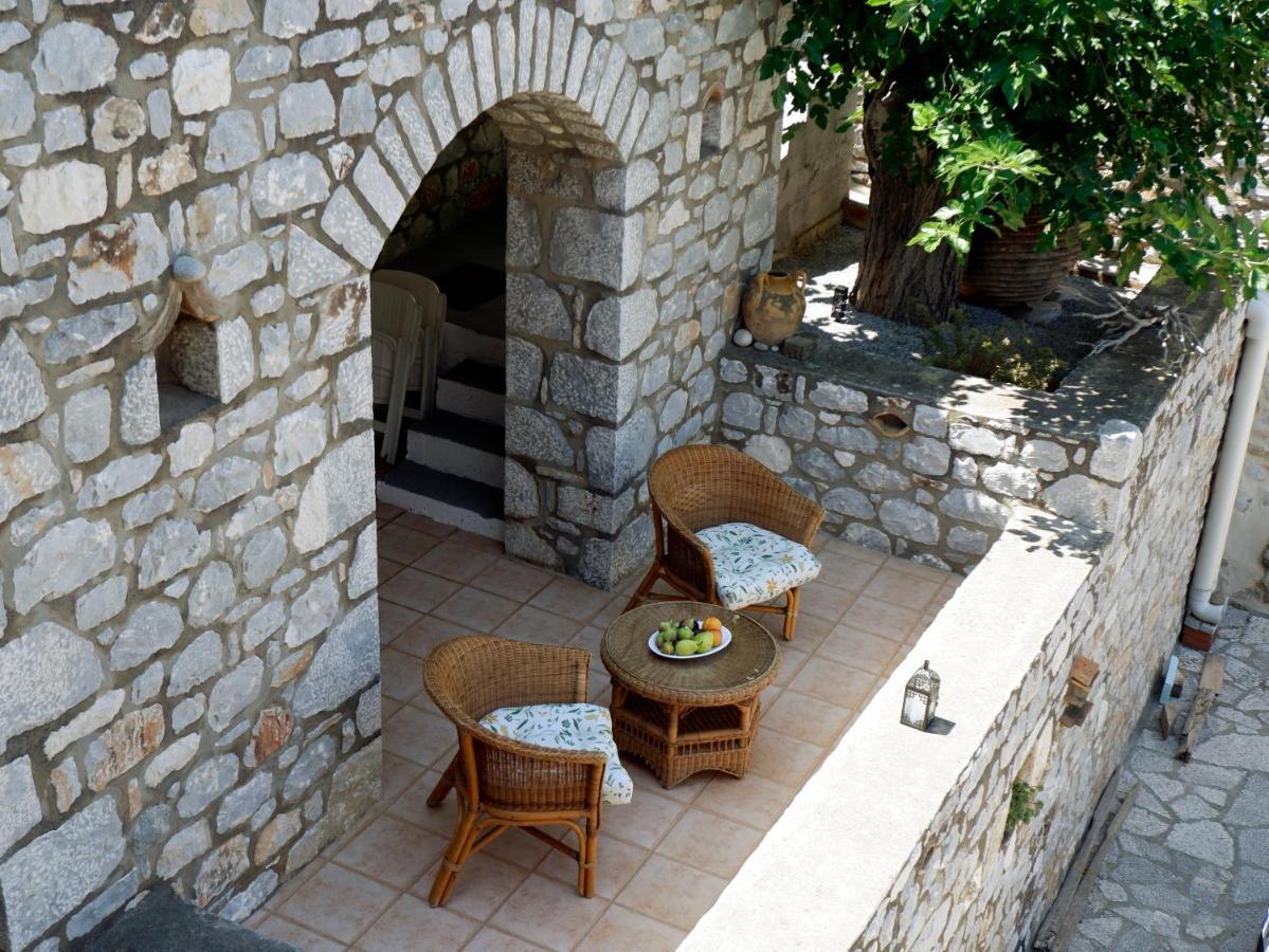 Mani Home Néon Oítilon Exterior foto